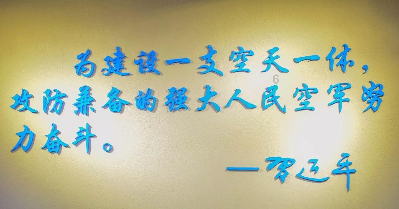 逃离整洁的杂物间