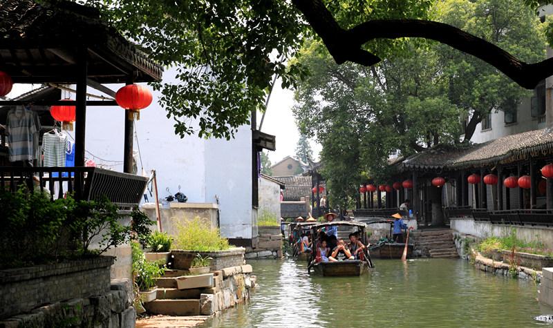 游戏ETF高开后持续拉涨,游族网络涨停,交易总额超1.7亿